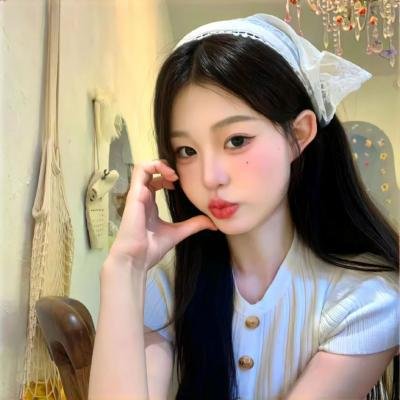微笑的苹吉